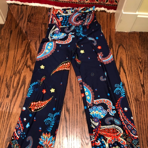 Pants - Flowing pants. Size S/ M.